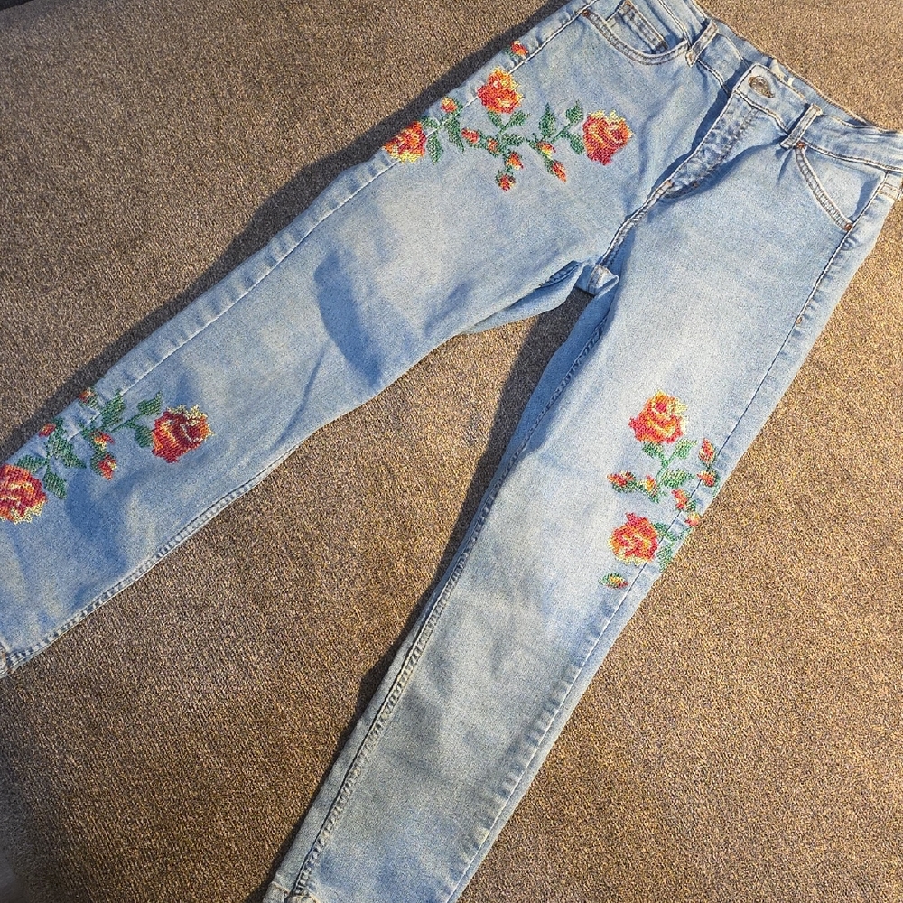 Topshop Light Blue Floral Embroidered Skinny Jeans
